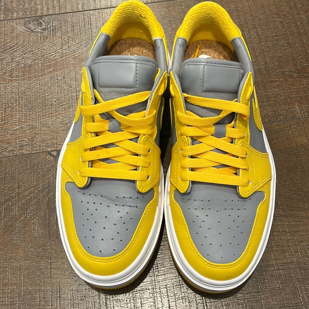 Nike Air Jordan | Women’s 8